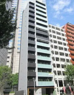 東京都新宿区西新宿3【マンション】の外観