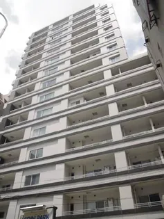 ザ・パークハウス新宿御苑西【4階】の外観