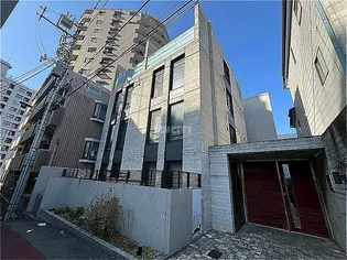 東京都新宿区西新宿4【マンション】の外観
