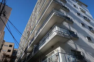 秀和西麻布レジデンス【8階】の外観