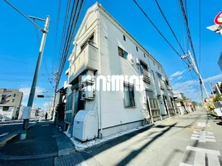 パールフラッツ【2階】の外観