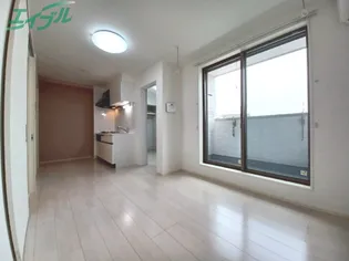 REGALEST白須賀【1階】の居間