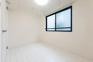 東京都新宿区早稲田南町【マンション】の外観