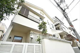 東京都調布市西つつじケ丘1【アパート】の外観