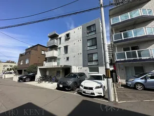 ラヴェーラ円山鳥居前の画像