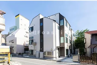 Shanti Casa 四谷若葉【1階】の外観