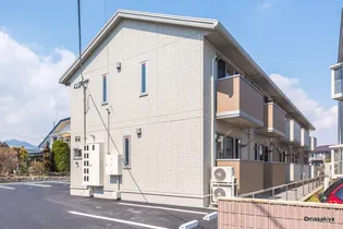 セジュール杏の画像