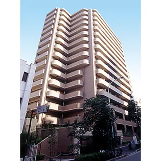 東京都新宿区四谷4【マンション】の外観