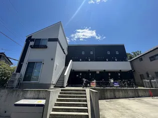 神奈川県平塚市真田4【アパート】の外観