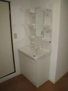 クレスト小串B棟【2階】の内装