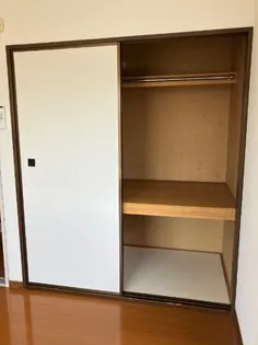 クレスト小串B棟【2階】の内装