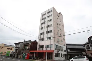 国際コーポ【3階】の外観