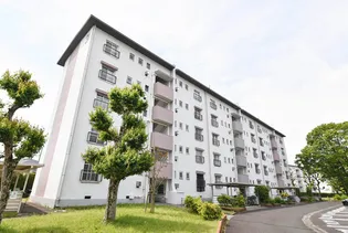 UR江南【3階】の外観