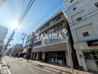 ホワイトビル【4階】の外観