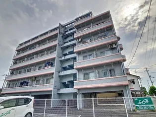 エスティーコート南国の画像