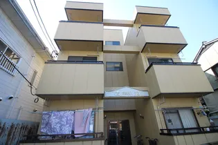 スイート霞苑【3階】の外観