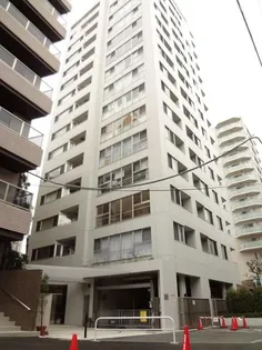 東京都渋谷区千駄ヶ谷4【マンション】の外観