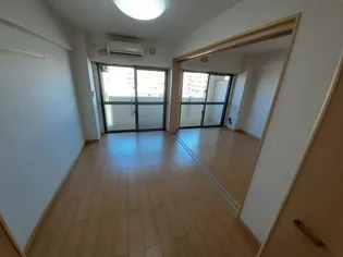 プレミアム ガーデンII【3階】の内装