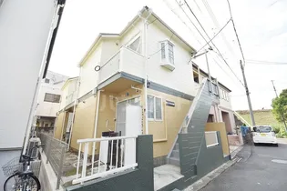 サニーフラット市川【1階】の外観