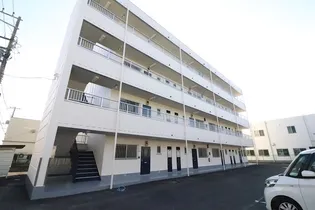 コーポ四之宮【4階】の外観