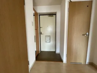 スカイビュー高須台【3階】の玄関