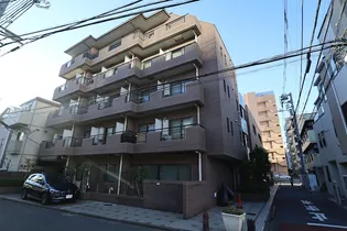 東京都渋谷区本町4【マンション】の外観