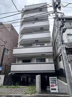 東京都新宿区南元町【マンション】の外観
