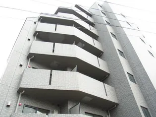 ルーブル王子【3階】の外観