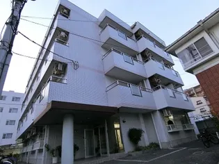 ソサエティ山手【1階】の外観