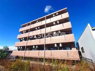 グラヴィーナ【2階】の外観