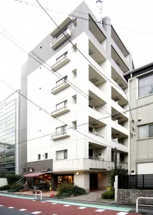 東京都新宿区築地町【マンション】の外観