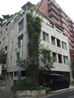 コート女坂【3階】の外観