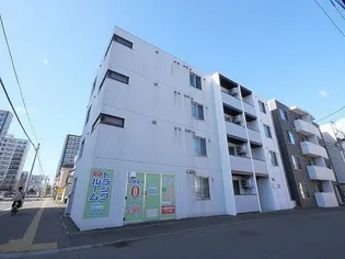 メープルコート平岸【4階】の外観