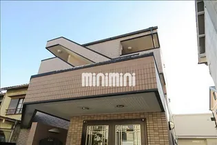 クレセールタカミ【3階】の外観