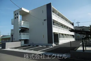 レオネクストレーヴの画像
