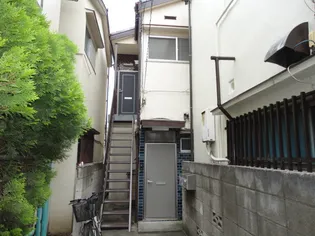 東京都新宿区上落合2【アパート】の外観