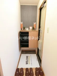 アーバン・ステージ 壱弐番館【2階】の玄関