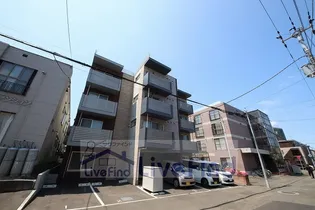 北海道札幌市白石区南郷通15丁目北【マンション】の外観