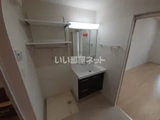 ヴィラ・アリーエ III【2階】の内装