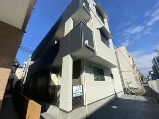 Raffina Warabi【2階】の外観