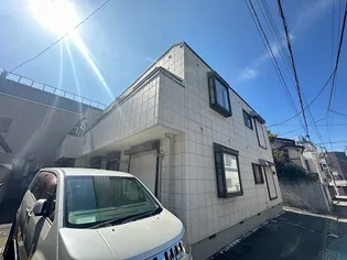 ロイヤルメゾン岸谷【1階】の外観