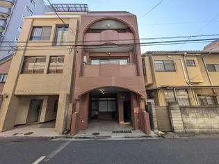 テスラービルの画像