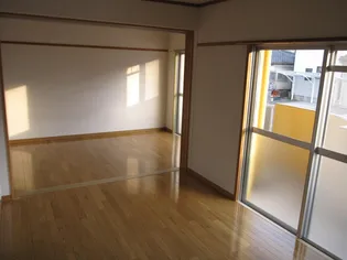 ネバーランド【2階】の居間