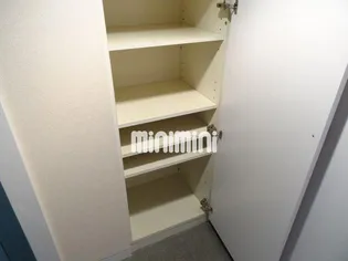 ラ・パレーテ【2階】の内装