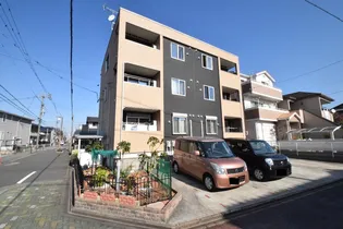 フローラル【3階】の外観