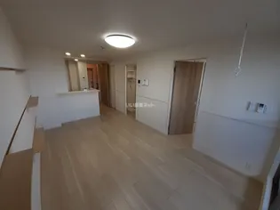 グランディオ TK【1階】の居間