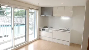 リーモ・レジデンシア【1階】の居間