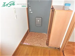 ツインハーティD1【1階】の玄関