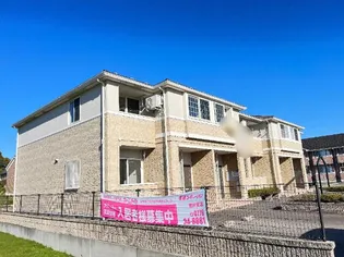 クレシア【1階】の外観