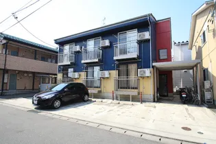 キャロル新津の画像